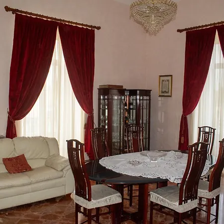 Palazzo San Francesco Bed and Breakfast 4*